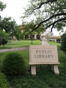 Library In A St. Charles Ave. Mansion