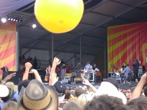 Jazzfest2013 John Mayer Ball 2